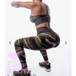 Camouflage print Cute Booty Leggings